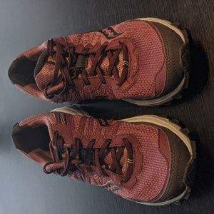 Saucony Women's Grid Excursion TR12 Sneaker S10451-5 Burgundy Grey